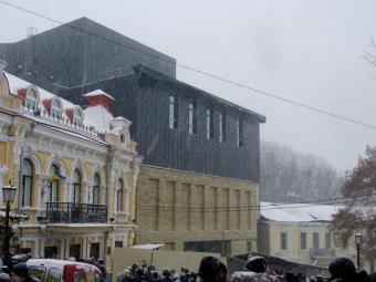 Увечері влаштують публічне обговорення &laquo;чорного&raquo; театру на Подолі