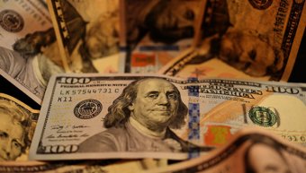 Богатейшие россияне потеряли два миллиарда долларов после падения рынка США