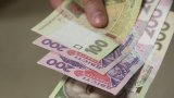 Розенко сказал, когда и насколько может повыситься минимальная зарплата