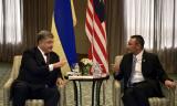 Порошенко и Министр обороны Малайзии договорились о военном сотрудничестве
