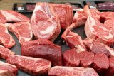 Гройсман объяснил, почему в Украине выросли цены на мясо