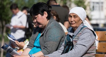 Пенсии станут больше, а сигареты дороже: что еще ждет казахстанцев с 1 июля