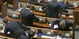 Рада не змогла скасувати закон про медреформу