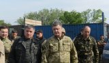Порошенко з Аваковим наслідили біля &laquo;Стіни&raquo;