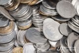 В апреле в Украине снова выросли цены: лидером подорожания оказались одежда и обувь