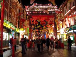 Wealthy Chinese want to live abroad