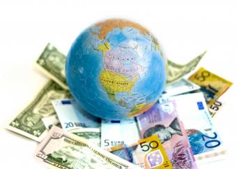 МВФ заявляє про зростання ризиків для світової економіки