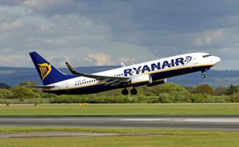 Перший літак Ryanair здійснив посадку в українському аеропорту