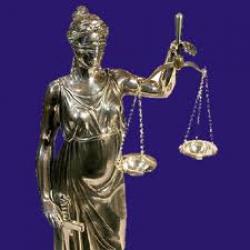 Кабмін перерозподілив кошти на програми Державної судової адміністрації на 2013 р.