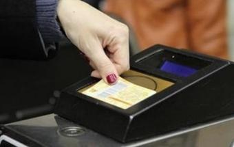 У київському метро прибирають турнікети для жетонів
