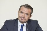 Керівнику Укравтодору підняли зарплату на 900%