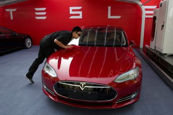 Акции Tesla упали на 5% на фоне шутки Маска о банкротстве