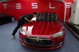 Акции Tesla упали на 5% на фоне шутки Маска о банкротстве