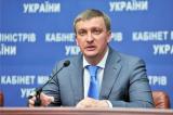 Держапарат скоротять на 30-50%, завдяки чому збільшать зарплати держслужбовцям &ndash; П.Петренко
