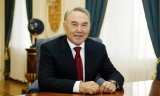 Назарбаеву показали новый проект казахского алфавита