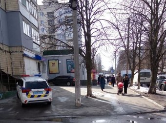 В Украине запретят проектирование временных автостоянок на тротуарах