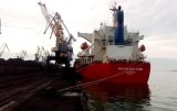 В Україну прибуло перше судно з газовим вугіллям зі США