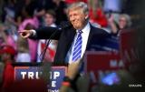 Трамп почти сравнялся по популярности с Клинтон