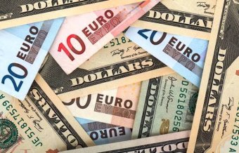 Міжбанк відкрився доларом по 25,69