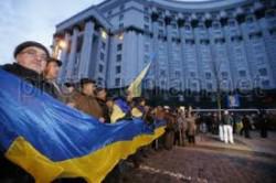 Виконавча служба біля будівлі Кабміну оголосила про заборону пікетів