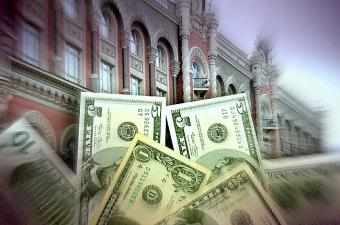НБУ упростил валютные операции для клиентов банков