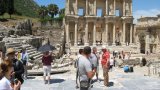 Небезпечна подорож за кордон: як повернути гроші
