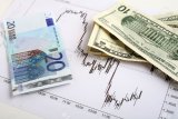 Міжбанк: курс безготівкового долара знизився