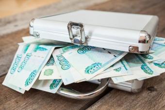 Росіяни стали відкривати більше вкладів у національній валюті