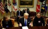 Трамп зустрівся з лідерами трьох найбільших автоконцернів США