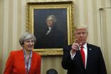 Правительство Британии отклонило петицию об отмене визита Трампа