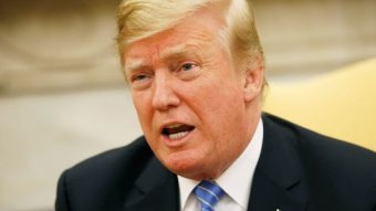 Водитель Трампа подал в суд на президента США