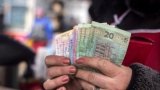 Средняя зарплата в Украине за год выросла на 40 процентов