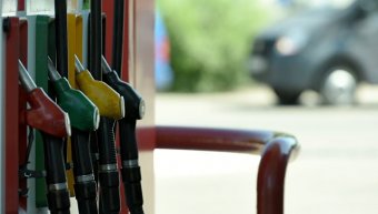 Комитет Госдумы России по транспорту проведет заседание по вопросам цен на бензин