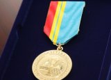 Нурсултану Назарбаєву вручили медаль &laquo;20 років Астані&raquo;
