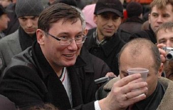 Луценко: СБУшники должны были расстрелять активистов, освобождавших Саакашвили
