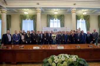 Троянди з сала: в мережі з&rsquo;явилося фото з &laquo;прощальної&raquo; вечірки Гонтаревої