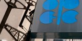 Нефть дешевеет в ожидании данных о запасах в США