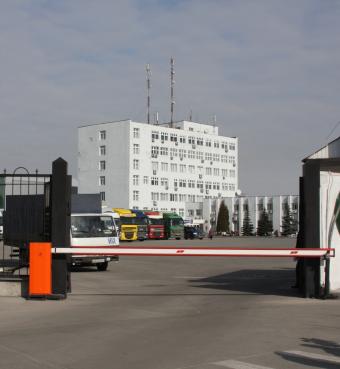 &laquo;Чорна сотня&raquo; &laquo;кошмарить&raquo; бізнес на митниці, водії хочуть перекривати дороги в Києві, - адвокат