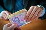 Порошенко пообіцяв підвищити зарплати бюджетникам