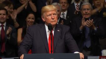 Трамп вніс пропозицію обладнати стіну з Мексикою сонячними батареями