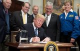 Трамп відновив програму польотів США на Місяць