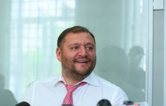 Другу частину застави за Добкіна вніс Колесніков