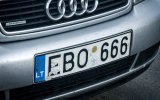 Владельцы авто на еврономерах должны доплатить &ndash; Гройсман