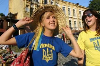 Украинцы стали больше тратить на поездки за рубеж в 2016 году