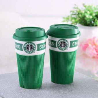 Starbucks починає продаж різдвяних напоїв в зелених стаканчиках
