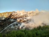 В Полтаве уже почти сутки не могут потушить свалку