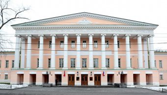 Зарплаты депутатов Мосгордумы уменьшат в 2018 году на 10 процентов, Россия
